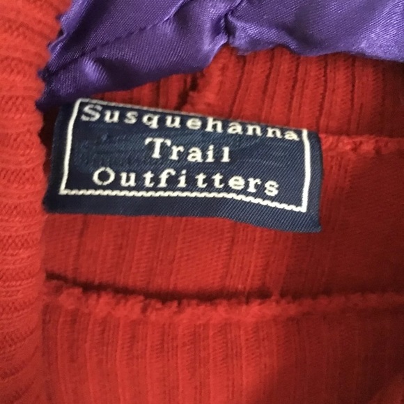 Red turtleneck - Picture 2 of 2